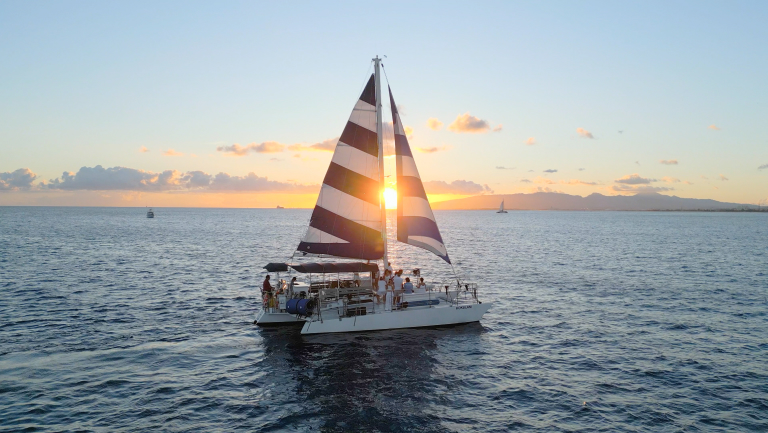 tablet set sail with three tiki sailing 1